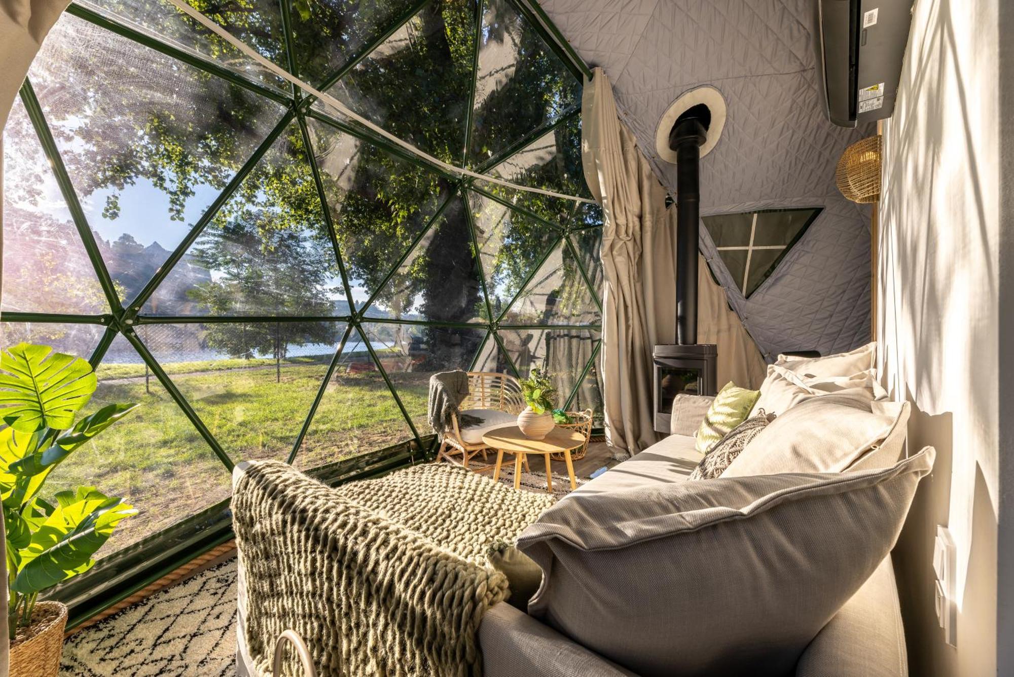 Glamping Escape To The Stars Under Skyline