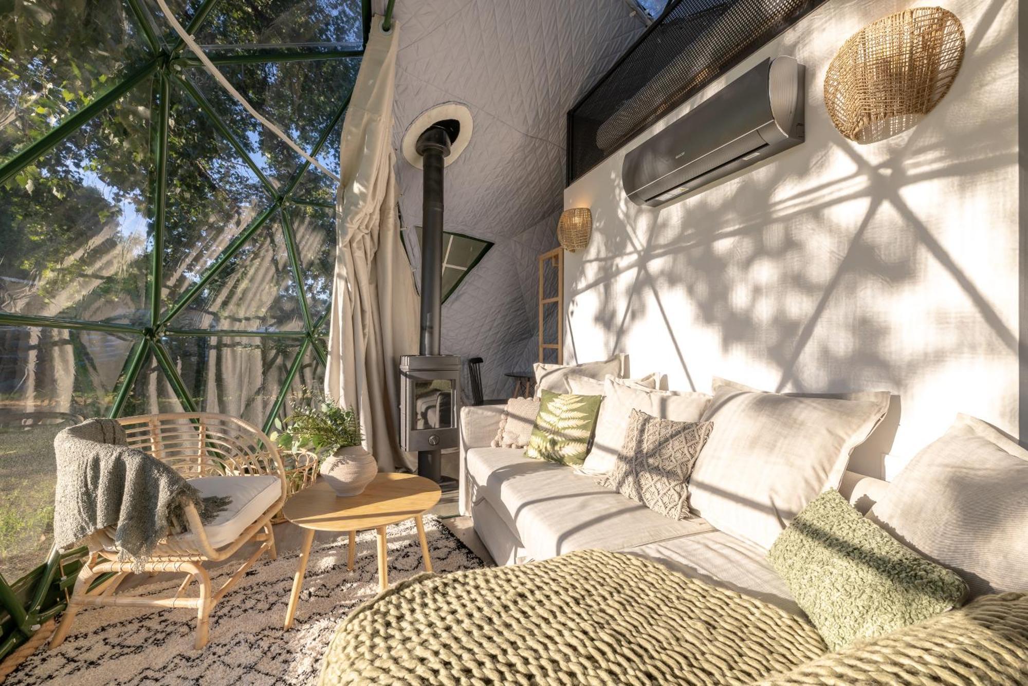 Glamping Escape To The Stars Under Skyline Glamping *