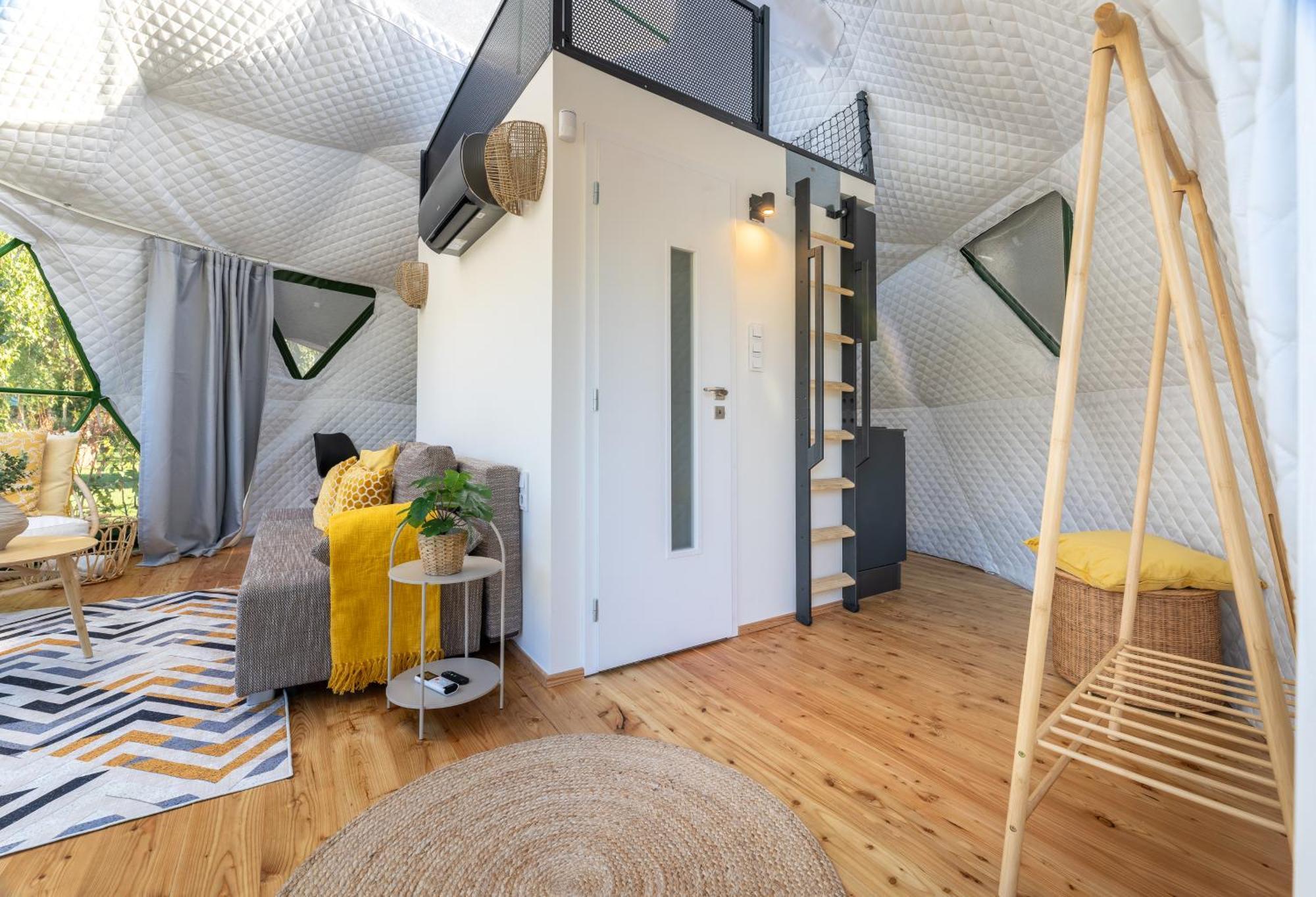 Glamping Escape To The Stars Under Skyline